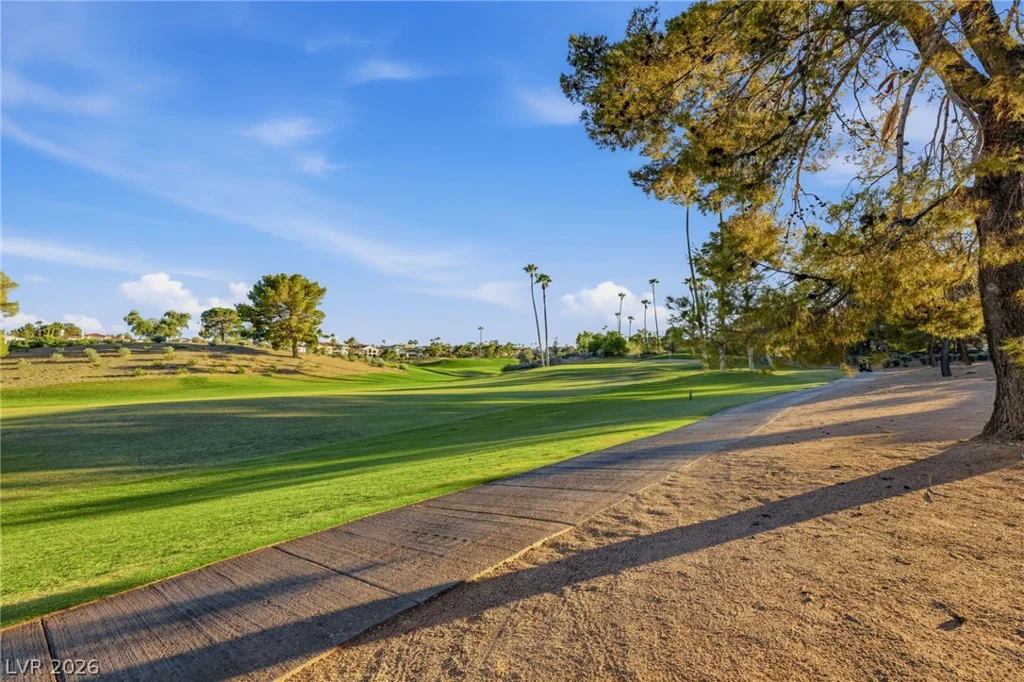 8901 Robinson Ridge, Las Vegas, NV 89117