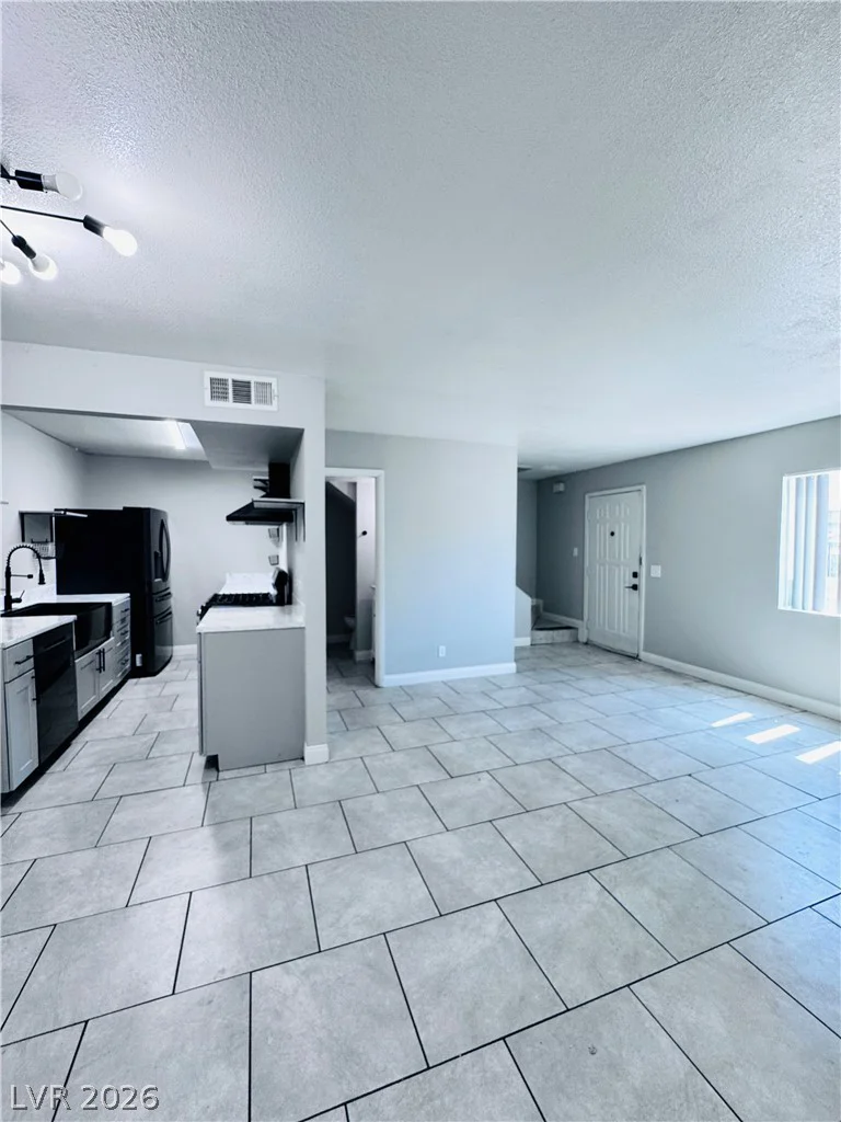 3671 Villa Knolls East, Las Vegas, NV 89120