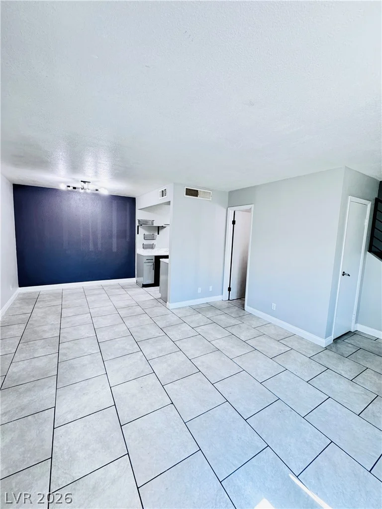 3671 Villa Knolls East, Las Vegas, NV 89120
