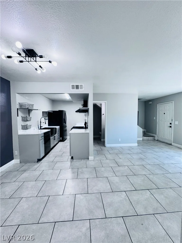 3671 Villa Knolls East, Las Vegas, NV 89120