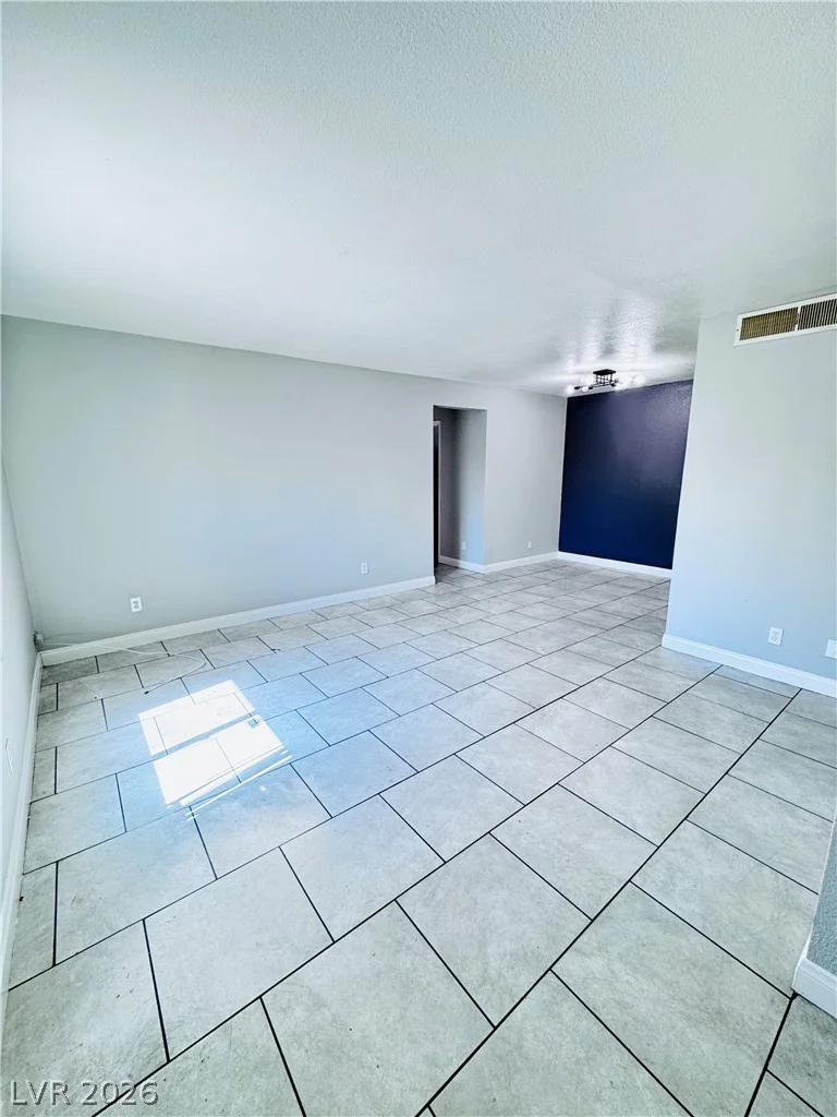 3671 Villa Knolls East, Las Vegas, NV 89120