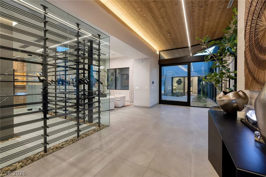 705 Dragon Peak, Henderson, NV 89012