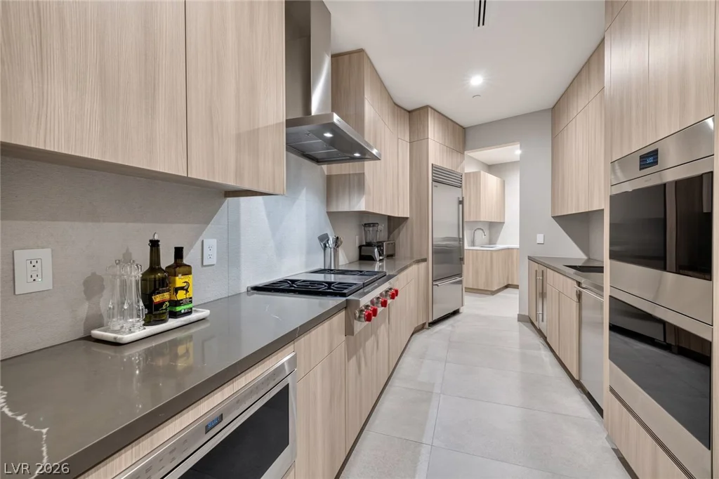 705 Dragon Peak, Henderson, NV 89012