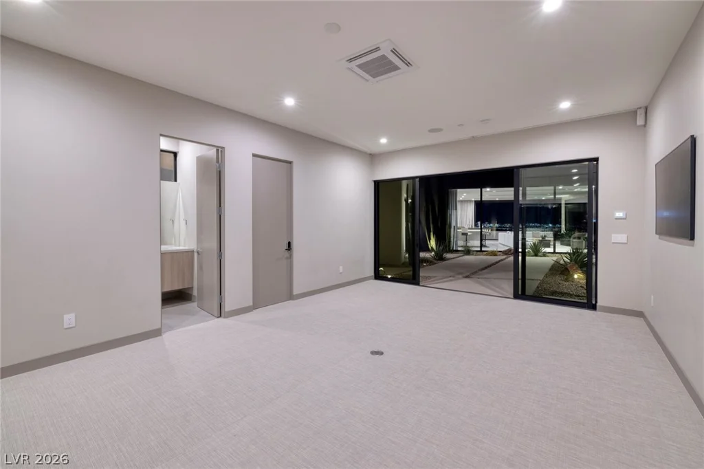 705 Dragon Peak, Henderson, NV 89012
