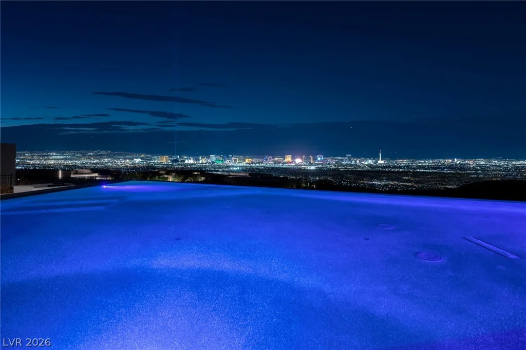 705 Dragon Peak, Henderson, NV 89012
