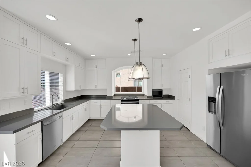 9747 Hawk Crest, Las Vegas, NV 89141