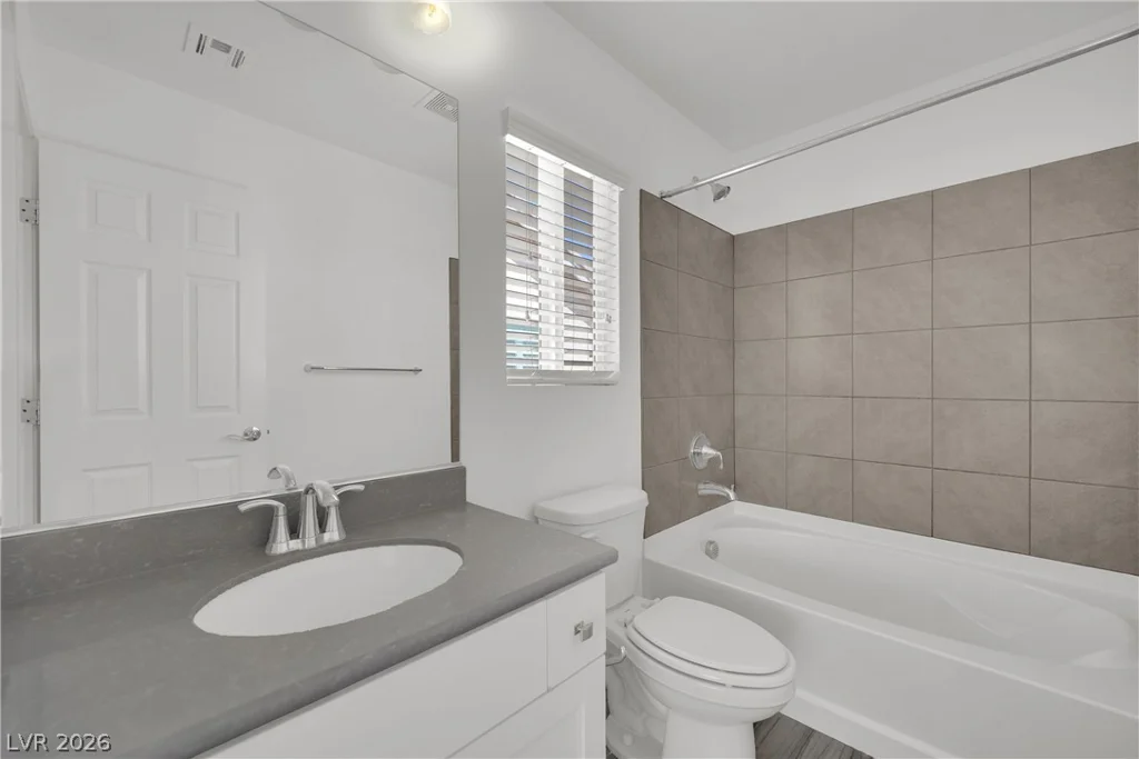 9747 Hawk Crest, Las Vegas, NV 89141