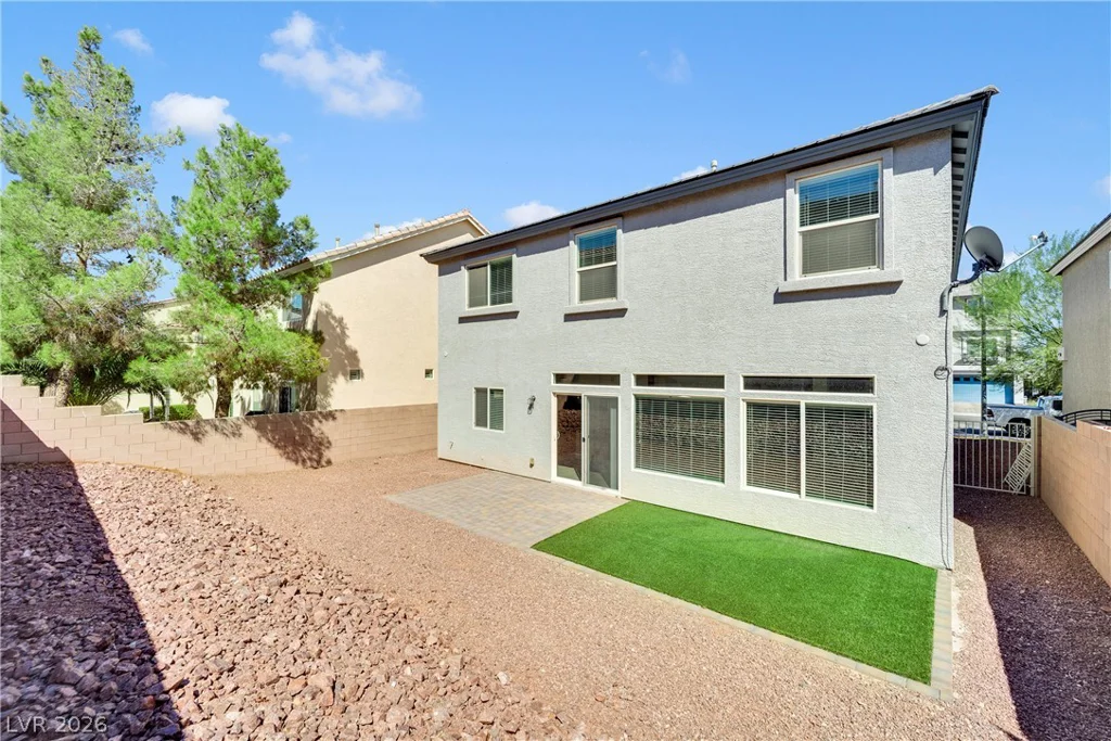9747 Hawk Crest, Las Vegas, NV 89141