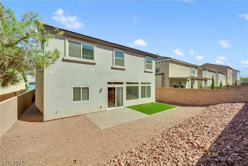 9747 Hawk Crest, Las Vegas, NV 89141