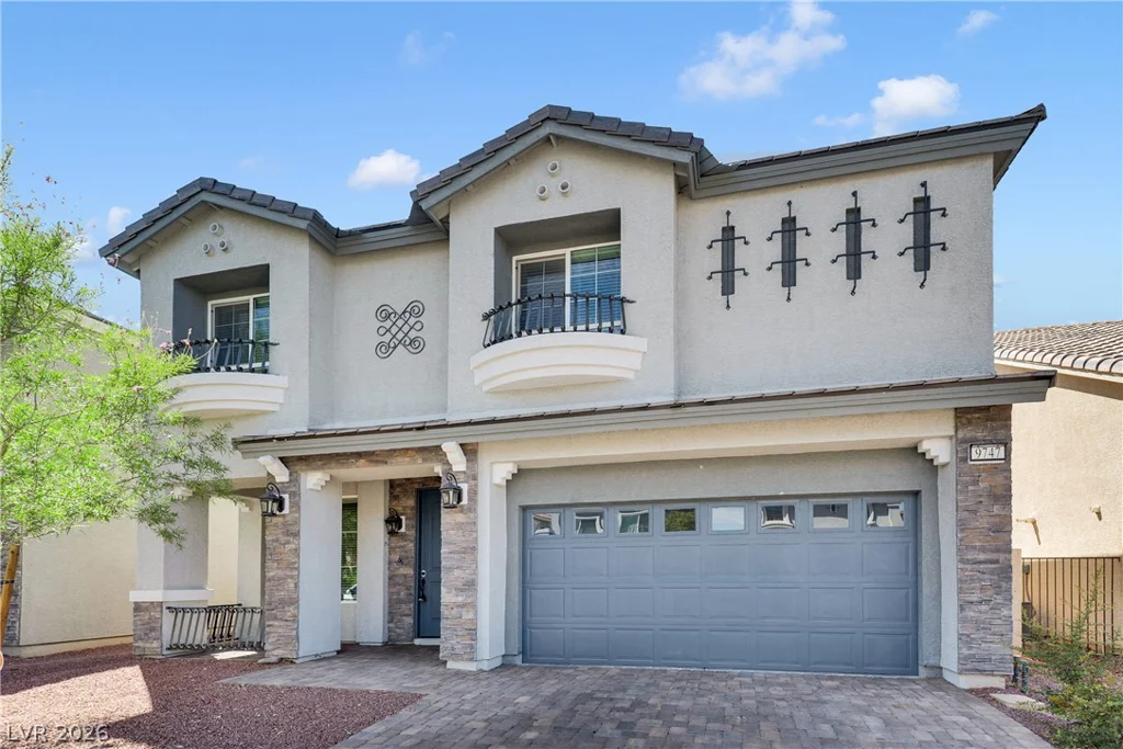 9747 Hawk Crest, Las Vegas, NV 89141