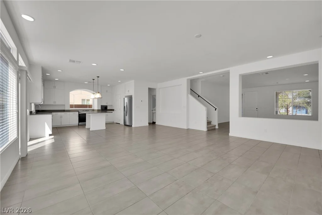 9747 Hawk Crest, Las Vegas, NV 89141