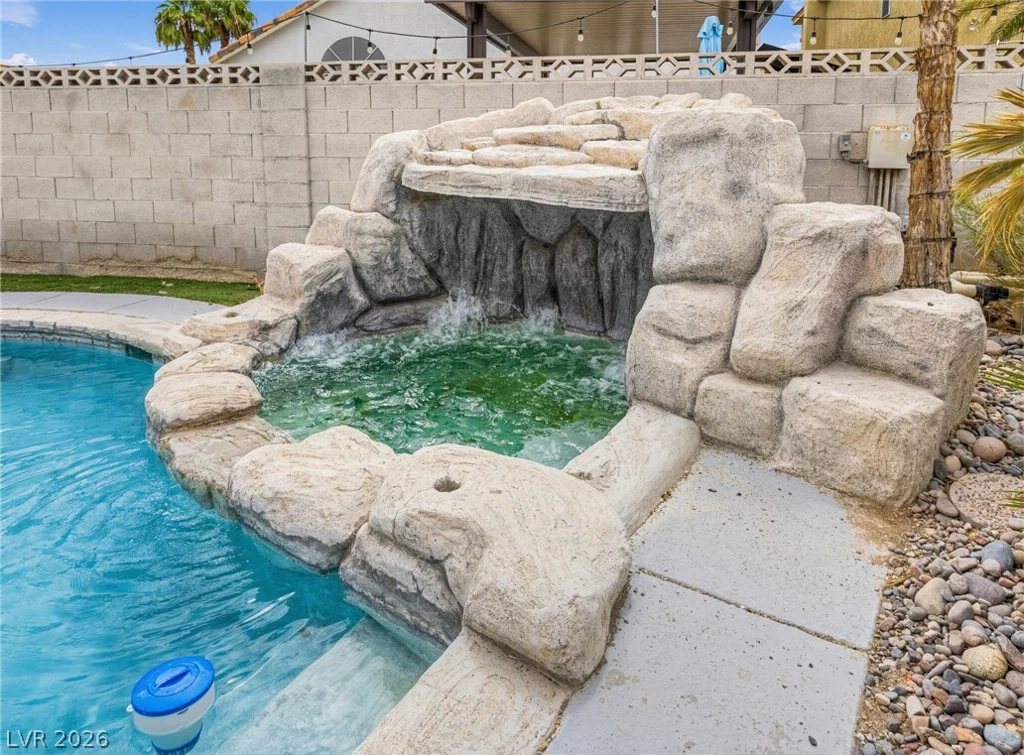 8501 Copper Mine, Las Vegas, NV 89129