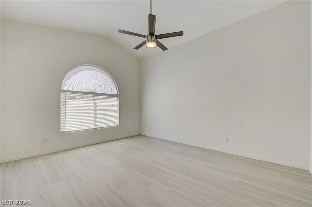 7313 Silver Ridge, Las Vegas, NV 89128