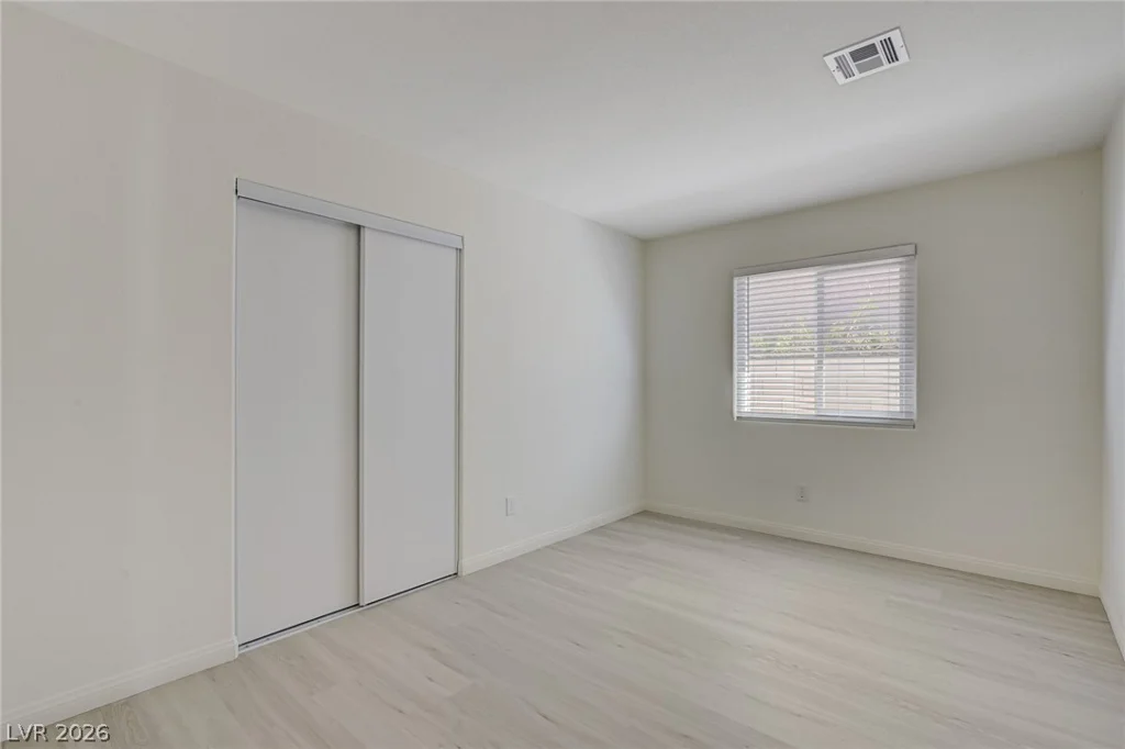 7313 Silver Ridge, Las Vegas, NV 89128