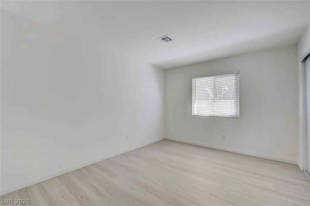 7313 Silver Ridge, Las Vegas, NV 89128