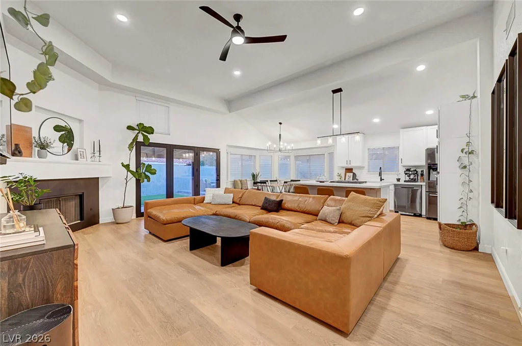58 Pleasant Dale, Henderson, NV 89074