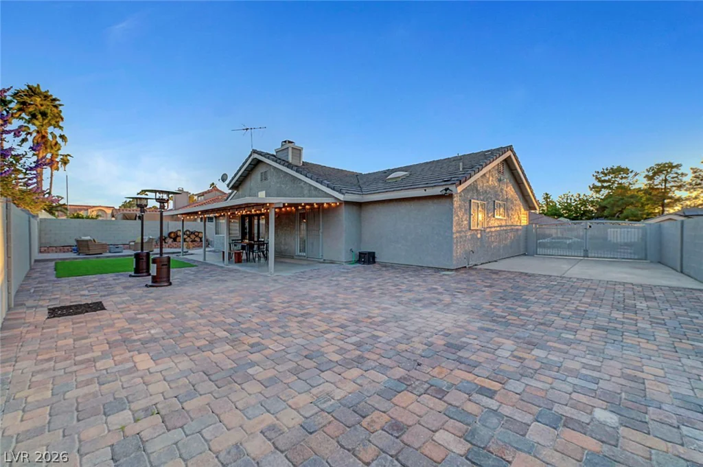 58 Pleasant Dale, Henderson, NV 89074