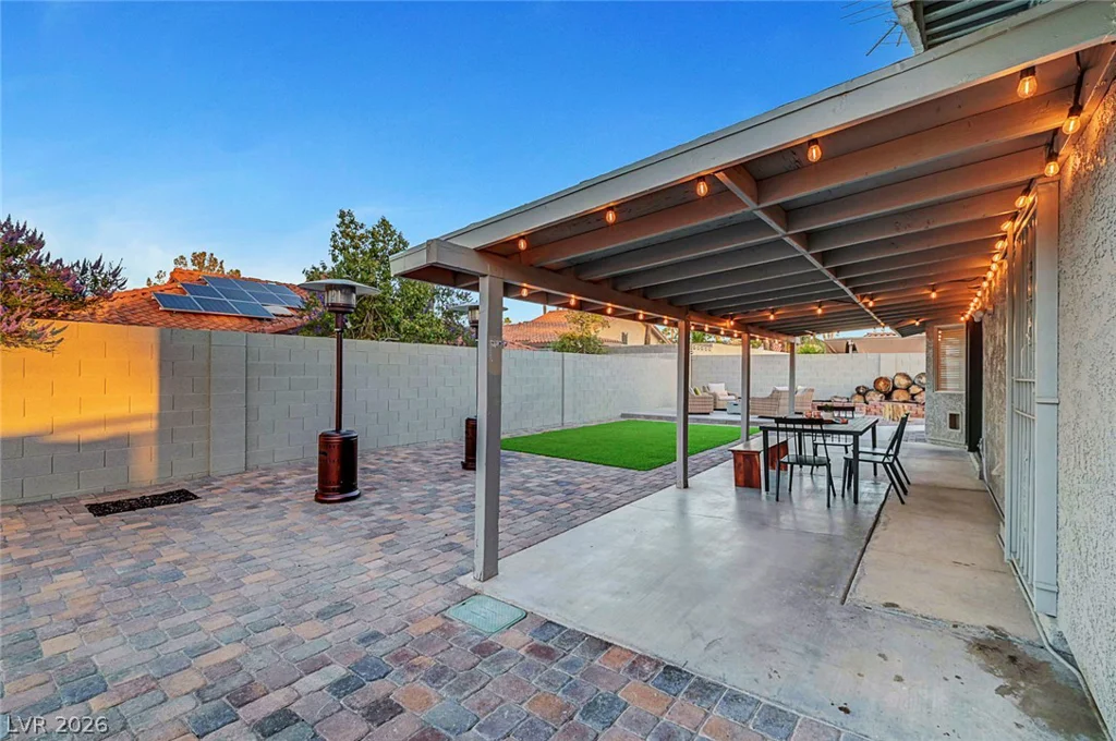 58 Pleasant Dale, Henderson, NV 89074