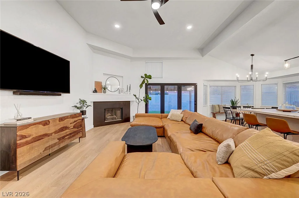 58 Pleasant Dale, Henderson, NV 89074