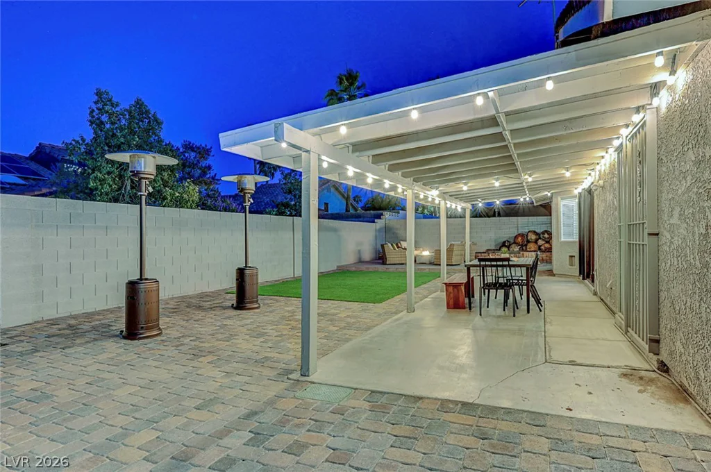 58 Pleasant Dale, Henderson, NV 89074