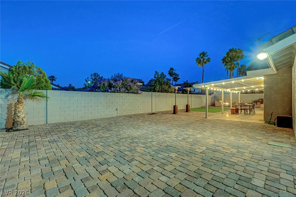 58 Pleasant Dale, Henderson, NV 89074