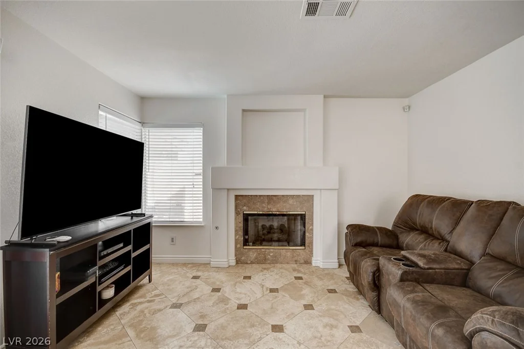 2329 Homeland, Las Vegas, NV 89128