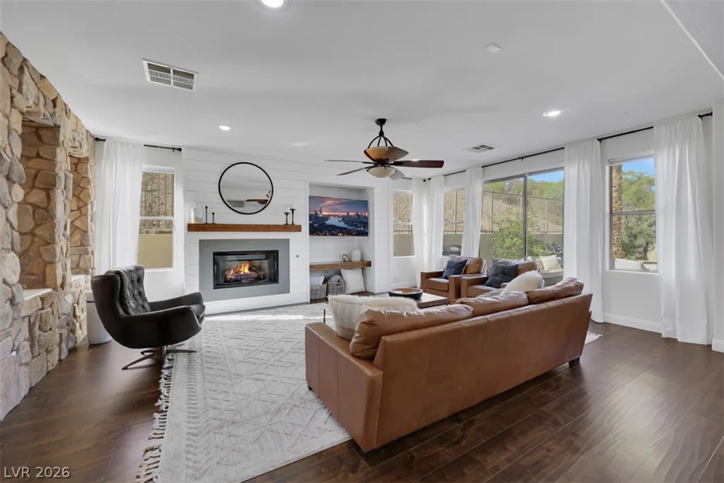 915 Via Canale, Henderson, NV 89011