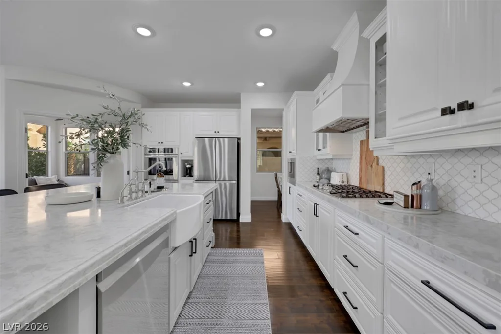 915 Via Canale, Henderson, NV 89011
