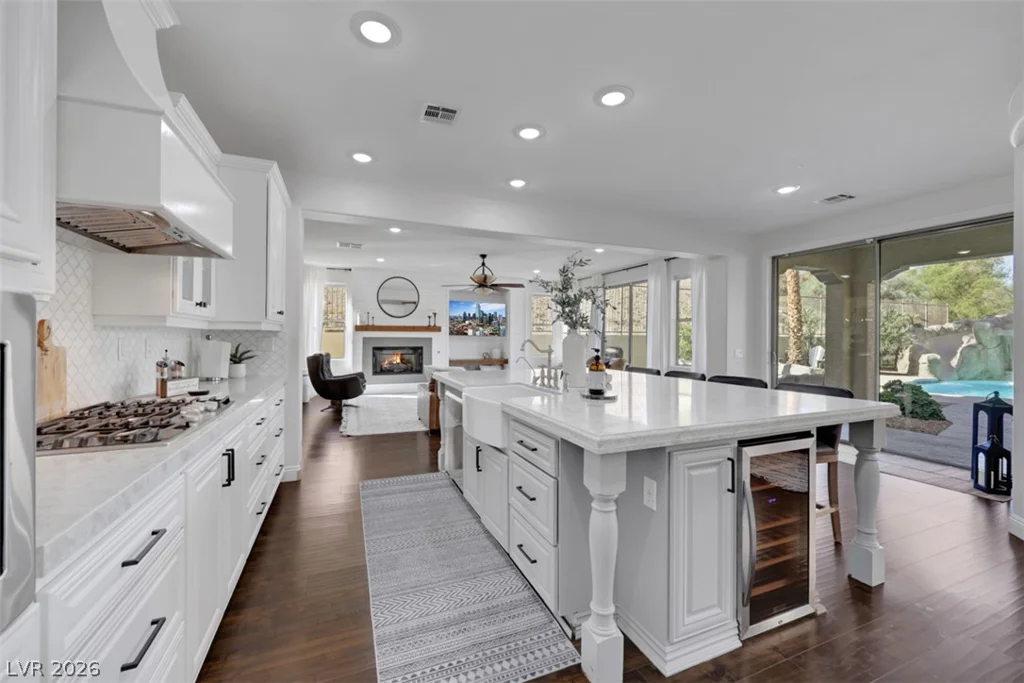 915 Via Canale, Henderson, NV 89011