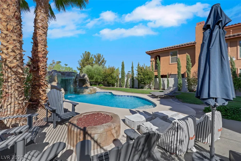915 Via Canale, Henderson, NV 89011