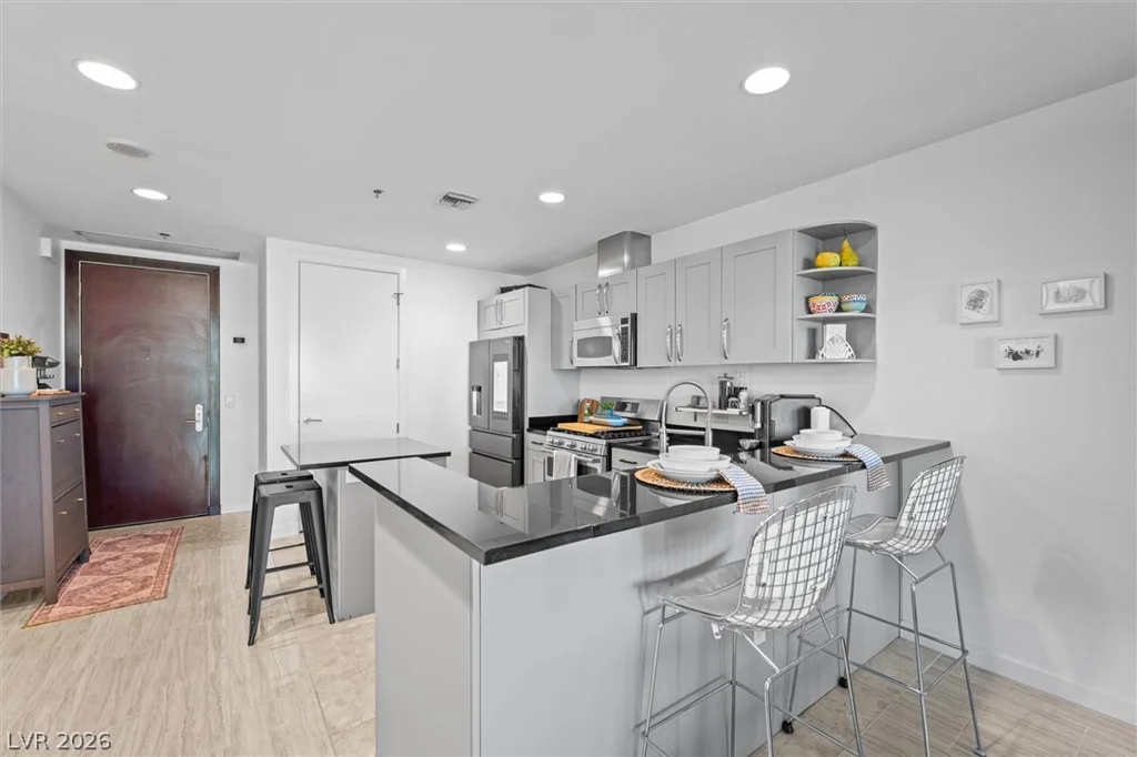 4525 Dean Martin, Las Vegas, NV 89103