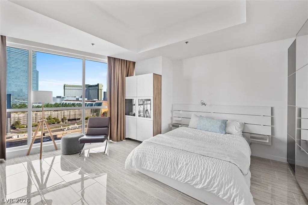 4525 Dean Martin, Las Vegas, NV 89103