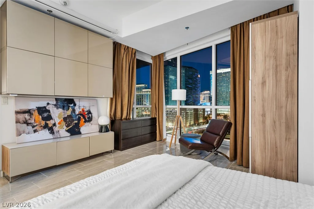 4525 Dean Martin, Las Vegas, NV 89103