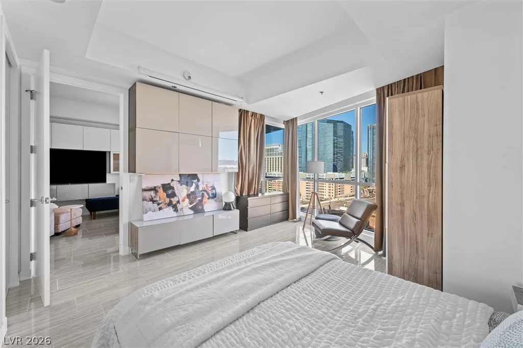 4525 Dean Martin, Las Vegas, NV 89103
