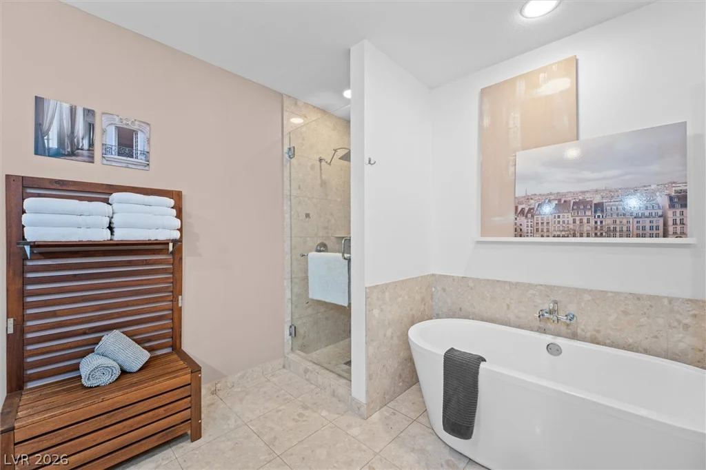 4525 Dean Martin, Las Vegas, NV 89103