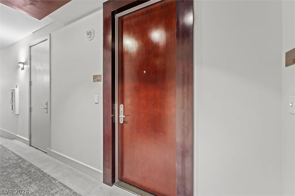 4525 Dean Martin, Las Vegas, NV 89103