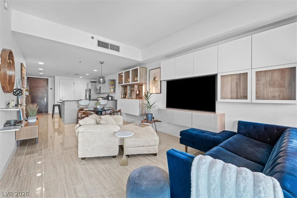 4525 Dean Martin, Las Vegas, NV 89103