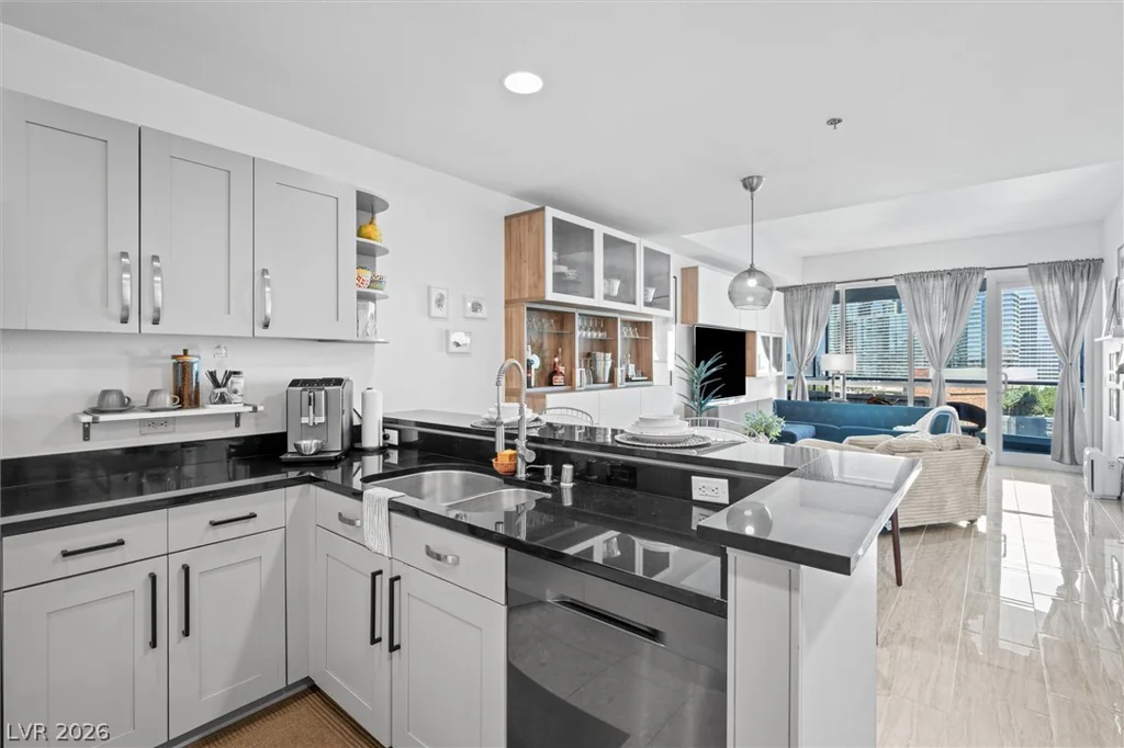 4525 Dean Martin, Las Vegas, NV 89103
