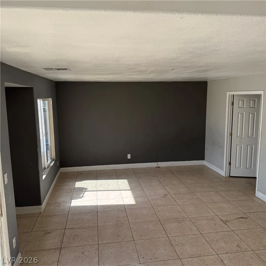 6080 Fly Fisher, Las Vegas, NV 89113