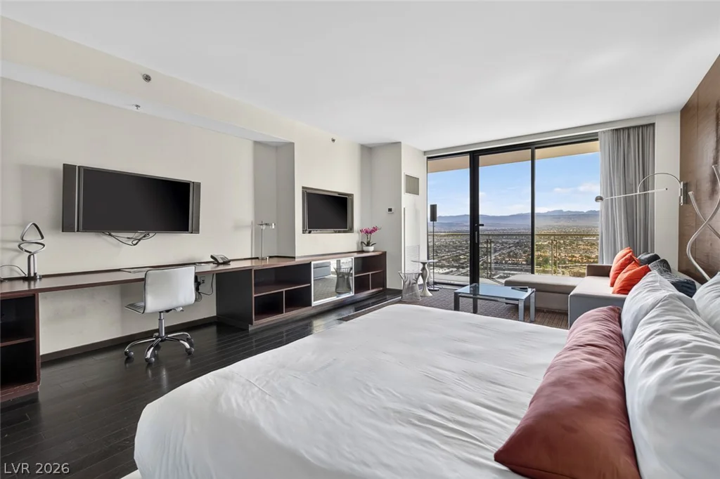 4381 Flamingo, Las Vegas, NV 89103