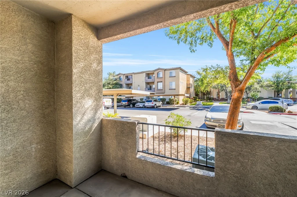 4400 Jones, Las Vegas, NV 89103