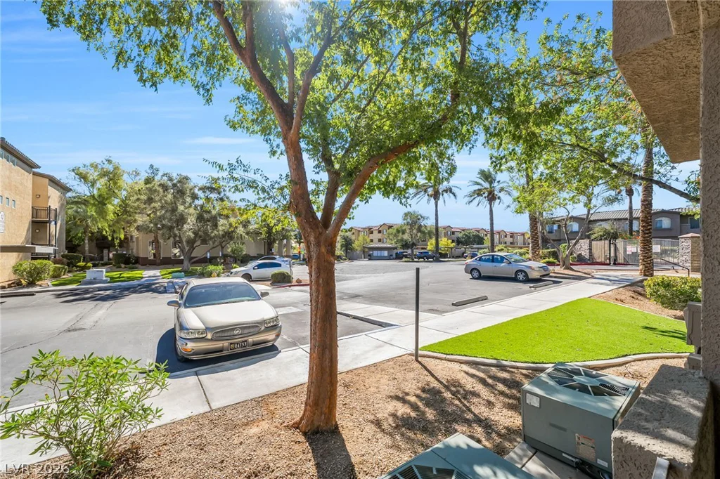 4400 Jones, Las Vegas, NV 89103