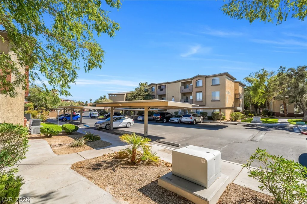 4400 Jones, Las Vegas, NV 89103