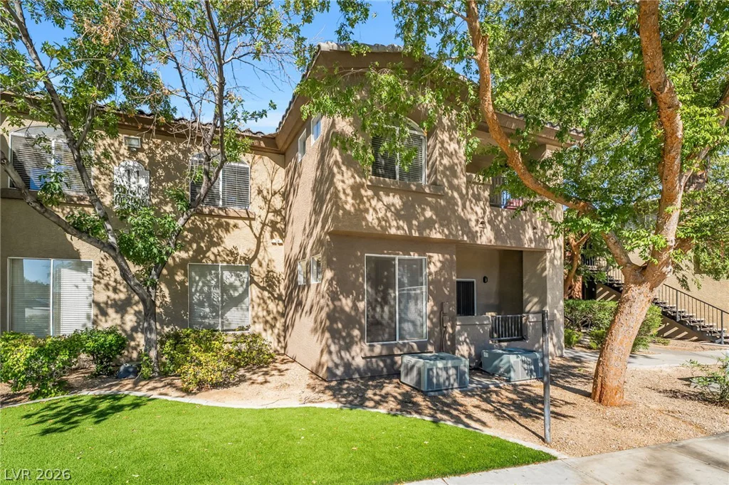 4400 Jones, Las Vegas, NV 89103