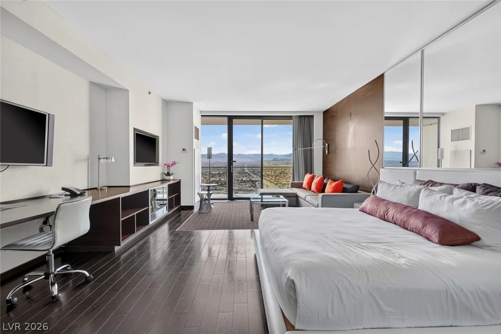 4381 Flamingo, Las Vegas, NV 89103