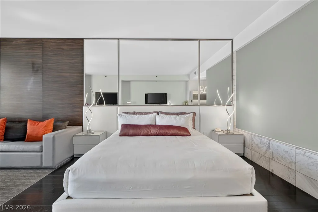 4381 Flamingo, Las Vegas, NV 89103