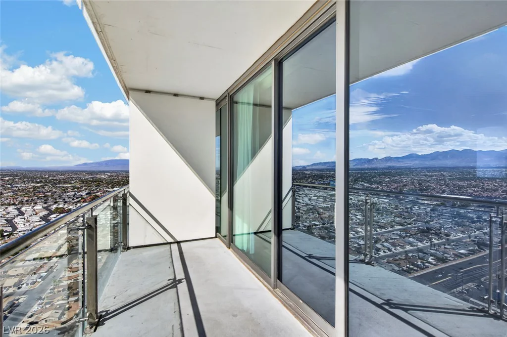 4381 Flamingo, Las Vegas, NV 89103