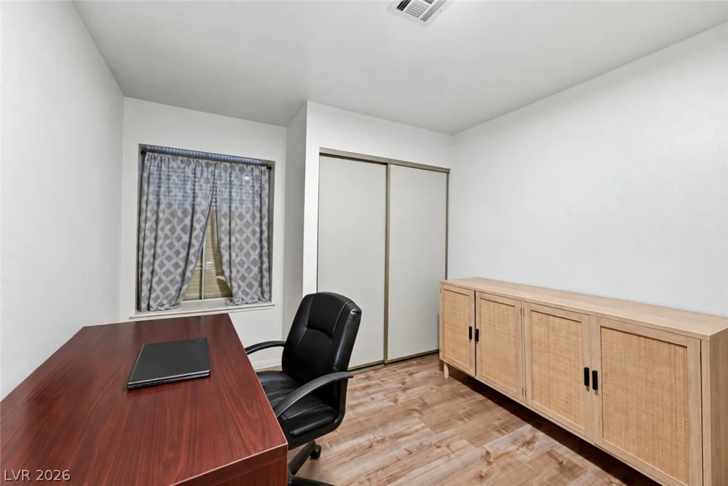 6436 Beechcrest, Las Vegas, NV 89108