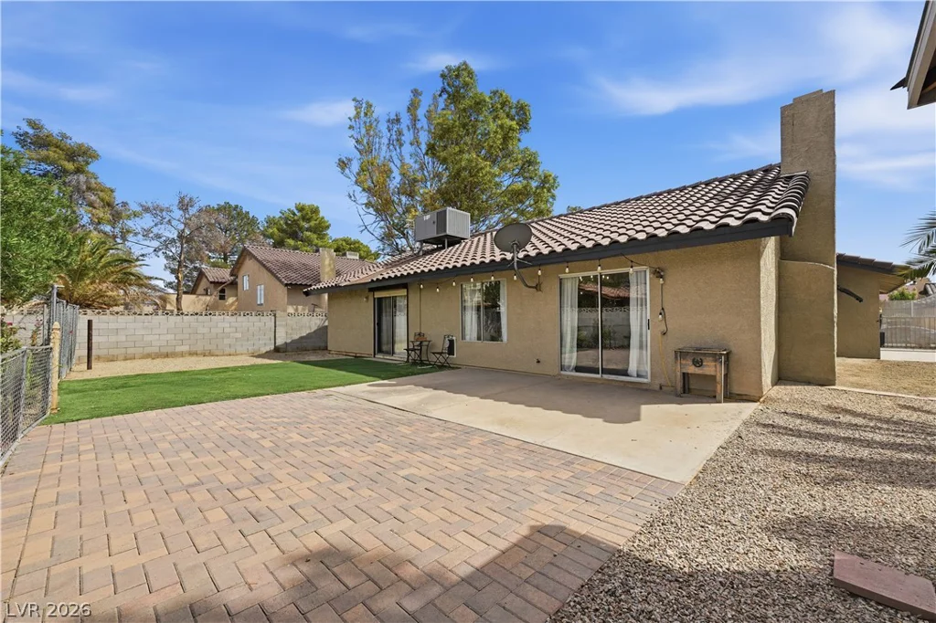 6436 Beechcrest, Las Vegas, NV 89108