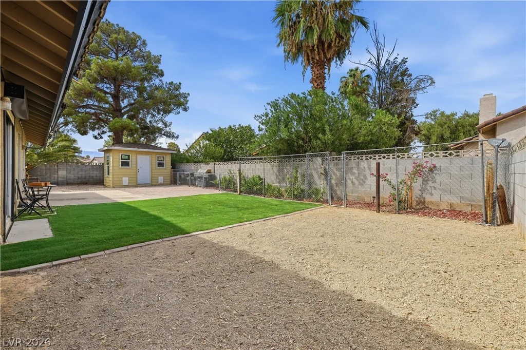 6436 Beechcrest, Las Vegas, NV 89108
